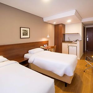Standard Zimmer mit zwei Einzelbetten
